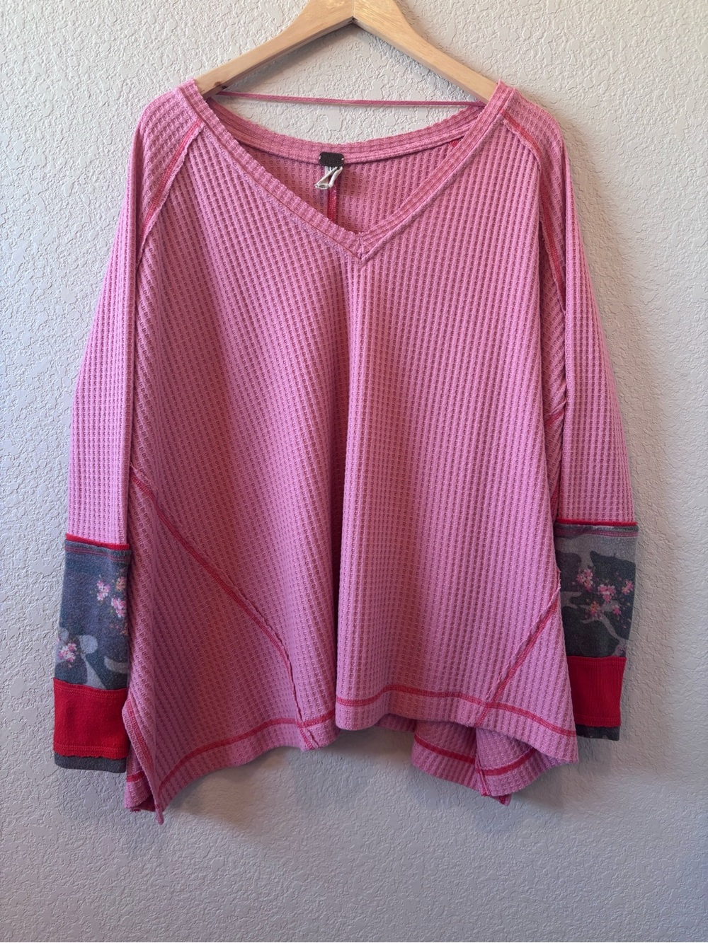 Free People We The Free Pink/Peach V-Neck Oversize Waffle Knit Top XS